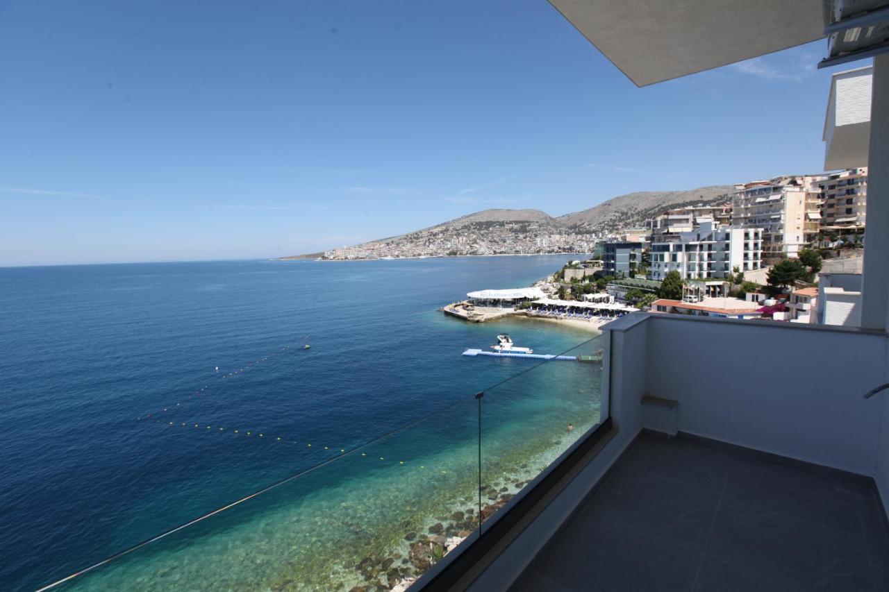 Blue Bay Hotel Sarandë エクステリア 写真