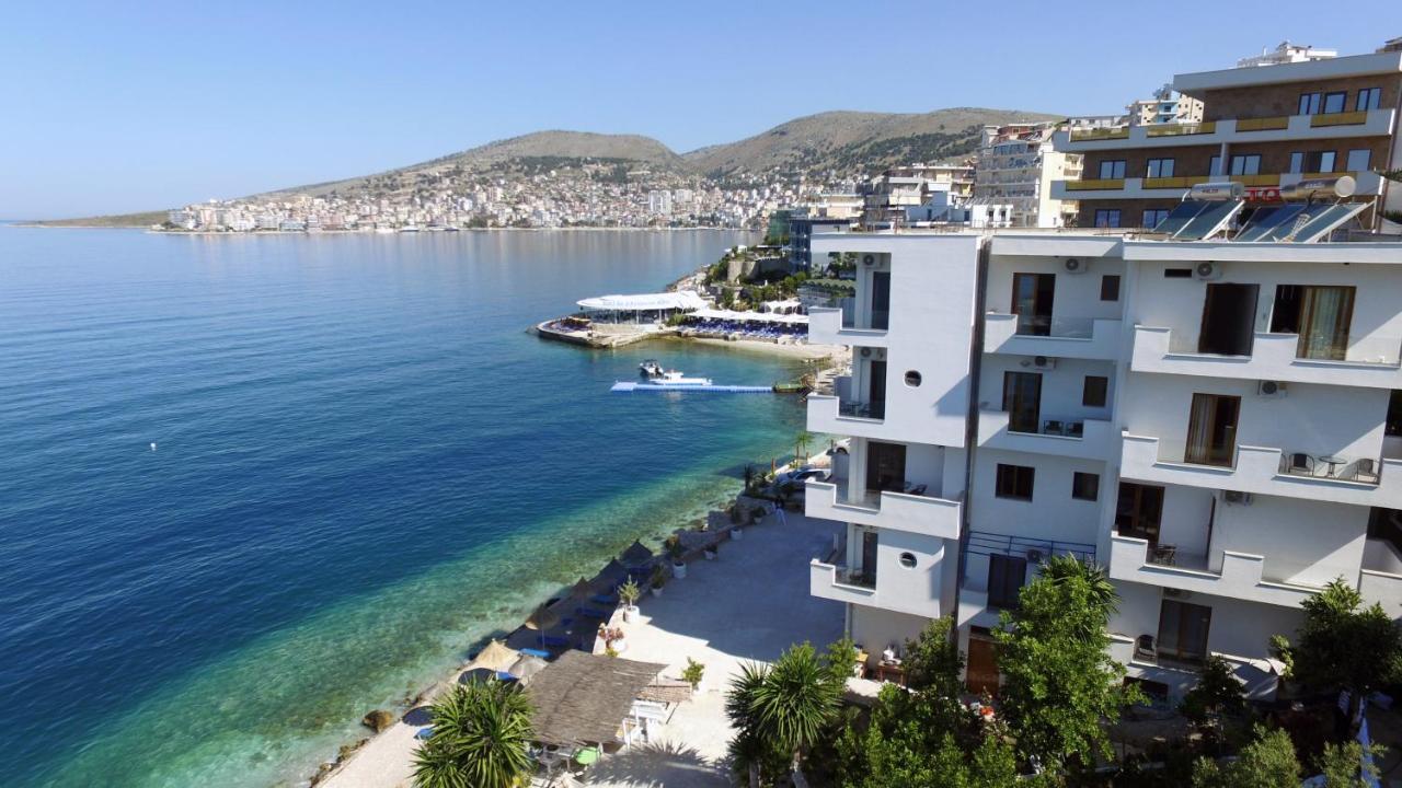 Blue Bay Hotel Sarandë エクステリア 写真