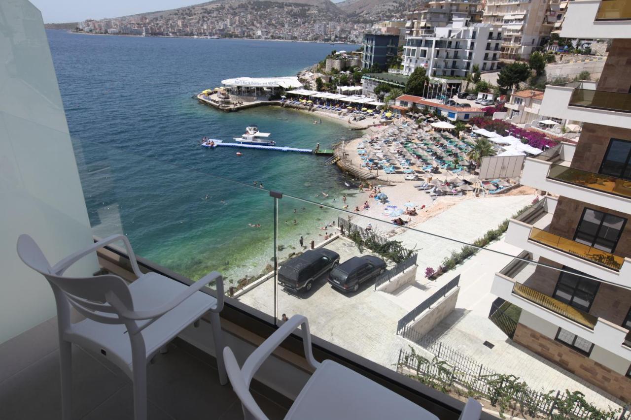 Blue Bay Hotel Sarandë エクステリア 写真