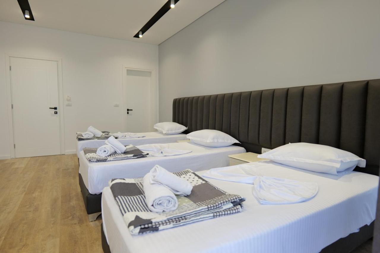 Blue Bay Hotel Sarandë エクステリア 写真
