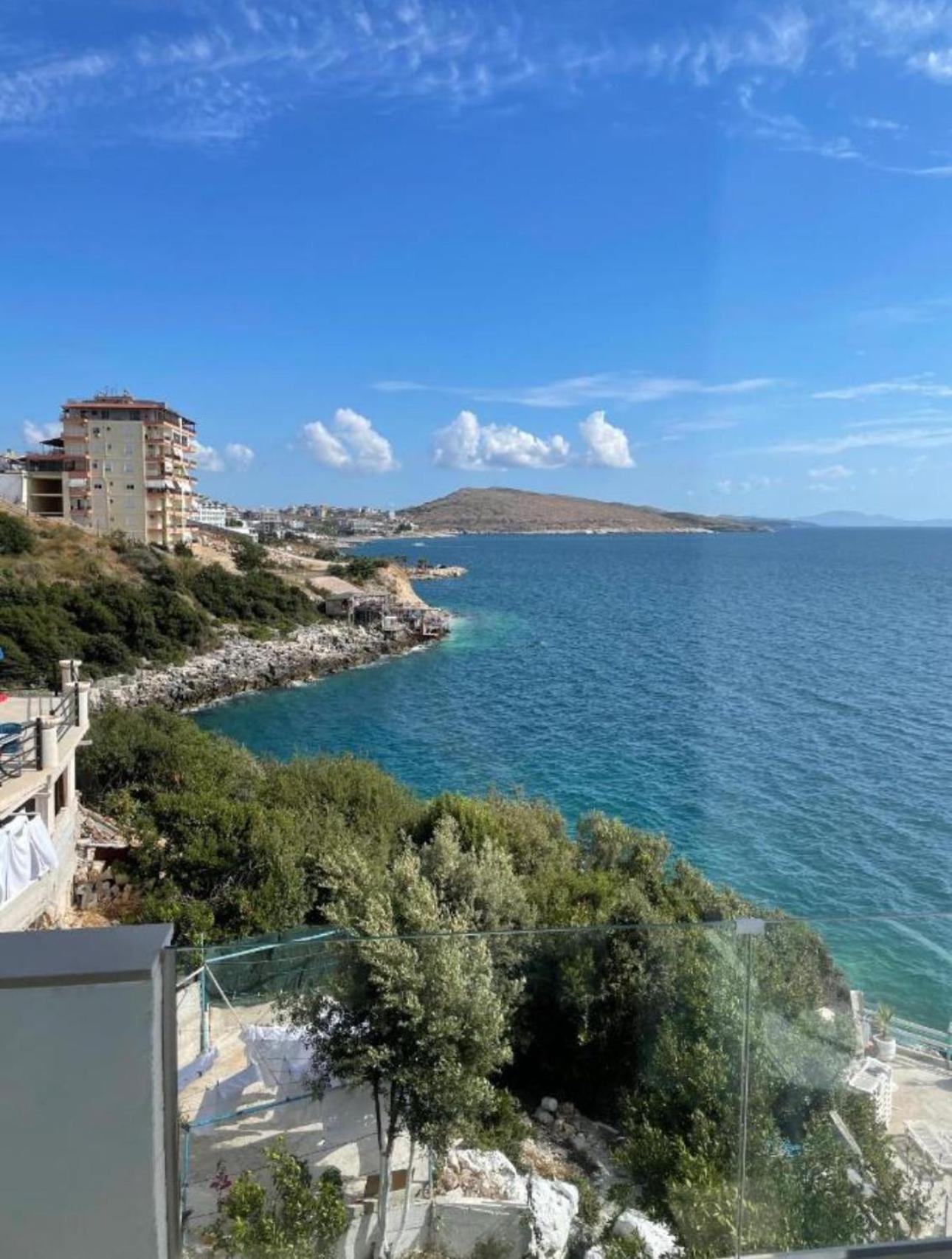 Blue Bay Hotel Sarandë エクステリア 写真